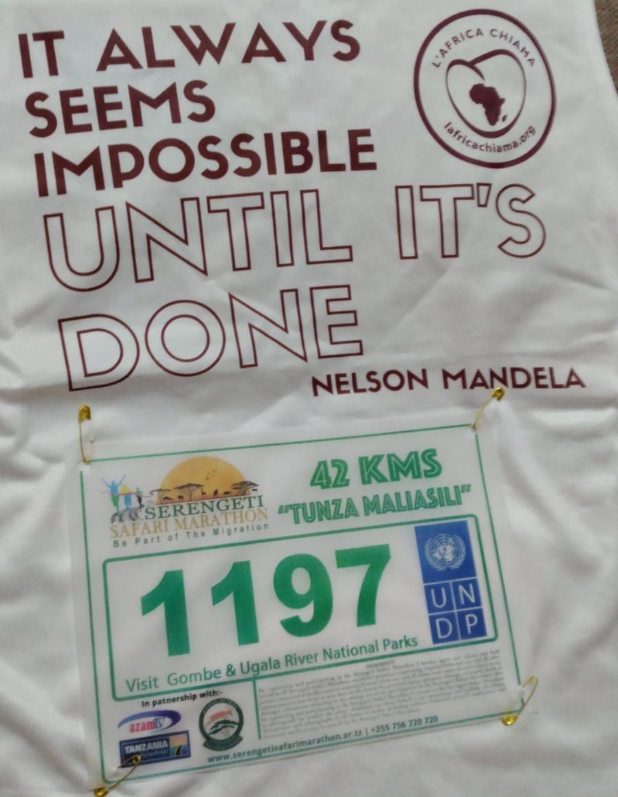 foto della tshirt da runner con la frase di Mandela